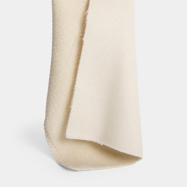 DSC_3226 Tecido de veludo cotelê fino com propriedades retardantes de chama inerentes para sofás e almofadas, com certificação GRS, disponível para pedidos em grande quantidade a preço de fábrica