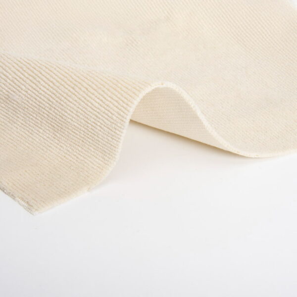 DSC_3239 Tecido de veludo cotelê fino com propriedades retardantes de chama inerentes para sofás e almofadas, com certificação GRS, disponível para pedidos em grande quantidade a preço de fábrica