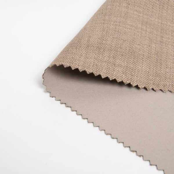 begoodtex-vlamvertragende-verduisterende-stof-bg-340-02 vlamvertragende, verduisterende stof, beige linnenlook gordijnstof voortel