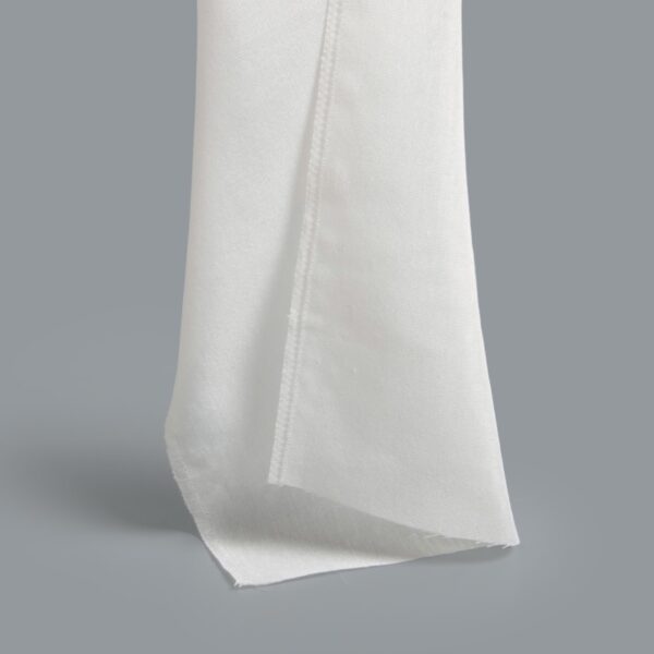 begoodtex-vlamvertragende-transparante-stof-bg-330-01 Effen voile gordijnstof, wit, vlamvertragend, doorschijnend, geschikt voortel
