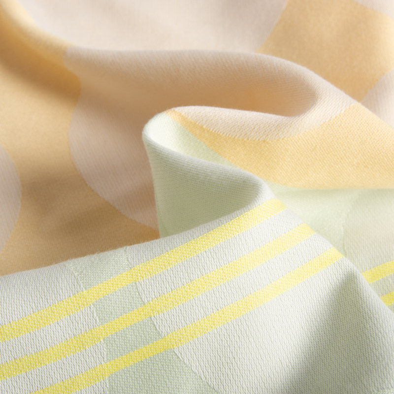 Flame-Retardant Polyester Jacquard Fabric for Bedding and Home Textiles