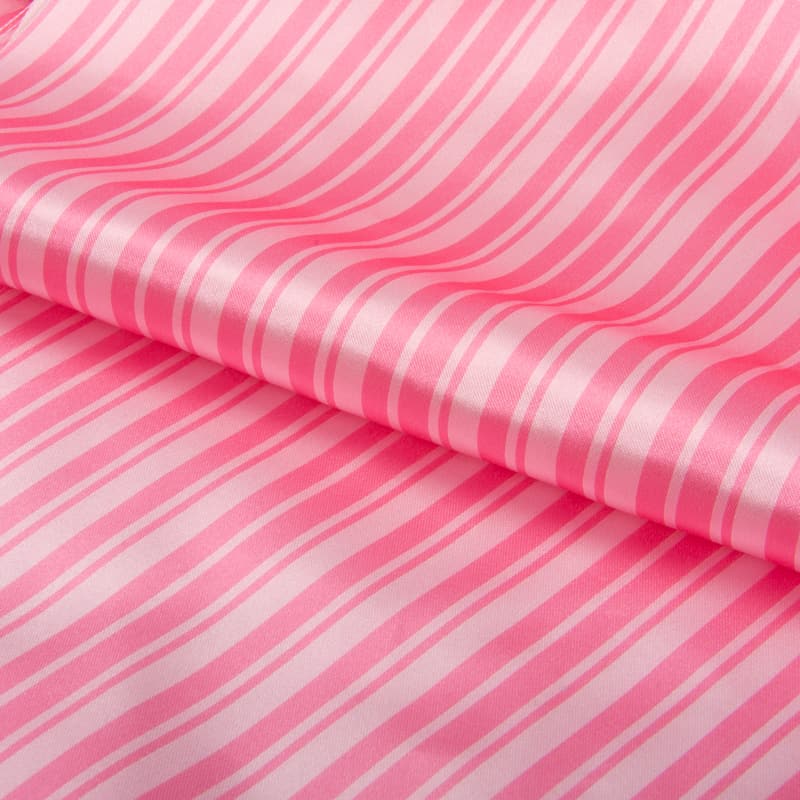 Tessuto in poliestere satinato stampato, ignifugo intrinsecamente e resistente allo sbiadimento, per forniture tessili all'ingrosso per eventi | 85 g/m² | 150 cm | NFPA 701