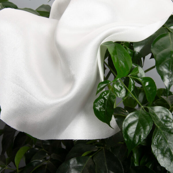 Begoodtex-難燃性生地-06775 寝具・アパレル向け軽量難燃性サテン | OEM繊維工場