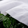 Tessuto per lenzuola in poliestere ignifugo inerente 105 g/m² - Effetto cotone per ospitalità e assistenza sanitaria