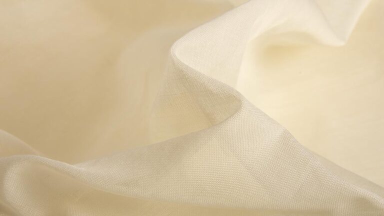 Qu’est-ce que le tissu aramide ? Guide ultime de protection