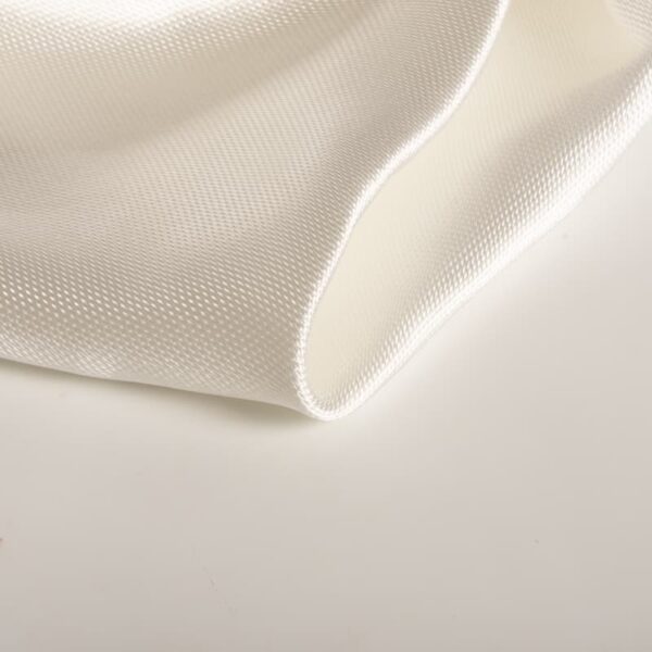 Vlamvertragend-Begoodtex-01347 Glasvezelweefsel met hoog silicagehalte (>96% SiO₂) voor thermische isolatie tot 1000°C