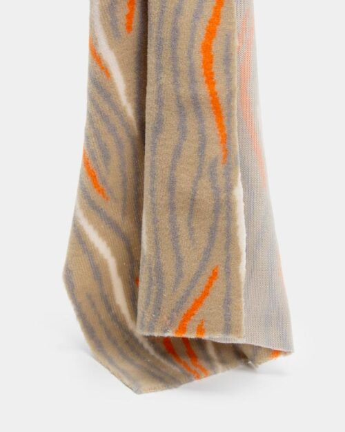 Begoodtex-Flame-Retardant-Fabric-08012 Inherent Flame Retardant Wave Pattern Fabric 340 g/m² for High-End Commercial Sofa Projects