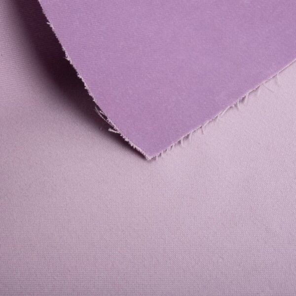 Begoodtex-vlamvertragende-stof-08489 385 g/m² van nature vlamvertragende fluwelen stof, lichtpaars, voor theater, NFPA 701, rechtstreeks van de fabriek