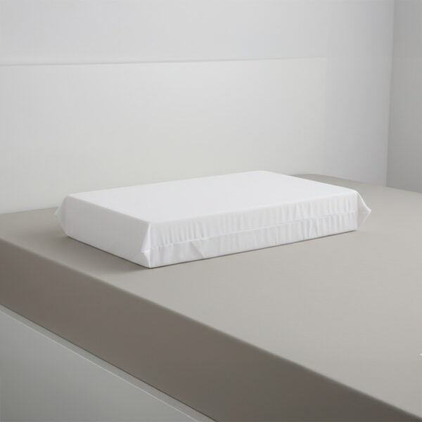 Begoodtex-vlamvertragende-stof-08512 Brandvertragend schuimkussen voor gevangenis- en detentieprojecten. Direct verkrijgbaar bij de fabriek