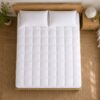 White Polyester Hotel Mattress Topper 200 g/m² OEKO-TEX Standard 100 Support OEM Project Supply