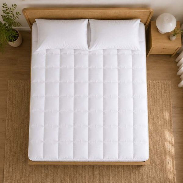 White Polyester Hotel Mattress Topper 200 g/m² OEKO-TEX Standard 100 Support OEM Project Supply