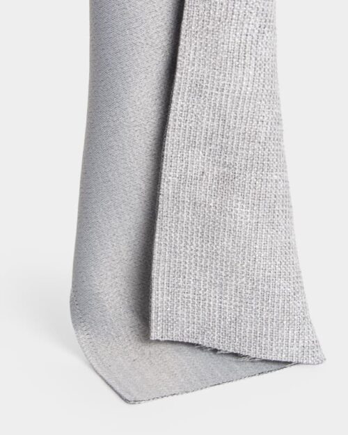 Cortina opaca ignífuga de 300 cm de ancho, 420 g/m², color gris claro con aspecto de lino